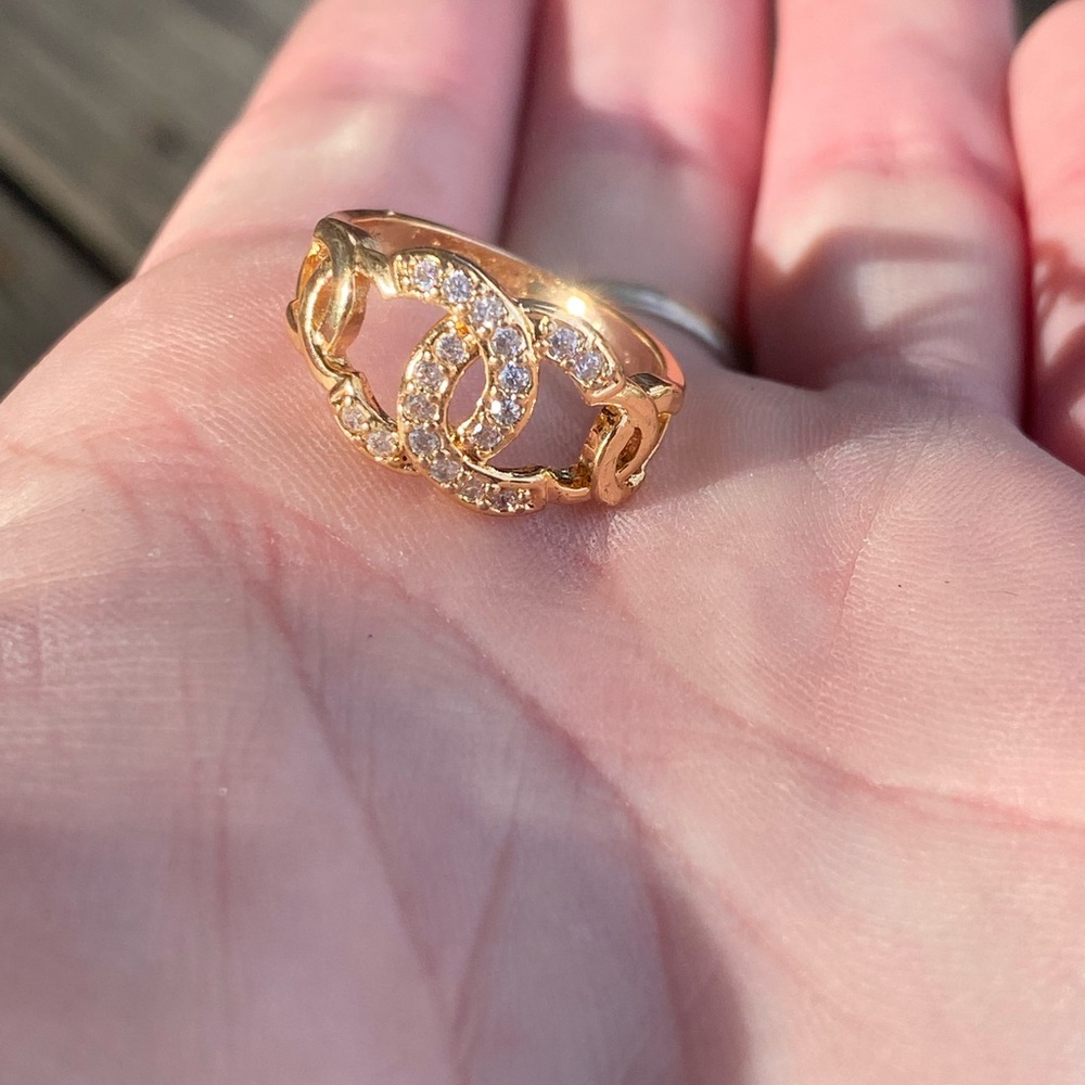 Designer Luxury Crystal Ring ✨ - Picture 8 of 14